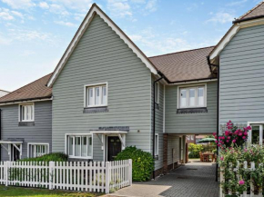 4 bed in Rye BT104